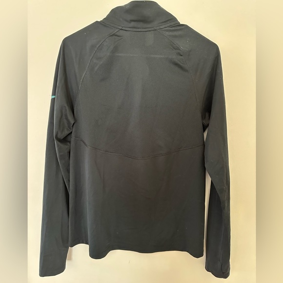 EAGLES & Nike 3/4 zip Dri Fit. Size Medium. - Picture 6 of 8